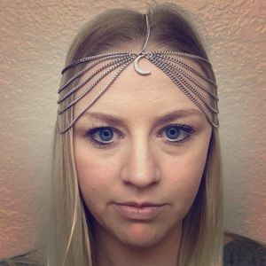 NWOT BCBGMAXAZRIA Silver Moon Headpiece